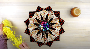How to make a fold and stitch wreath (13)-min